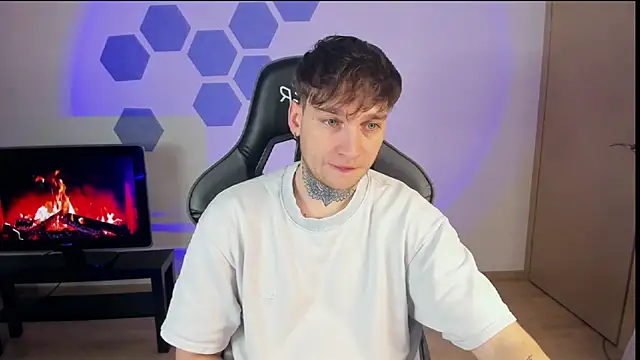 Chris Tyson online show from January 11, 8:21 pm