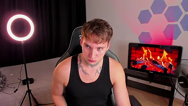 Chris Tyson online show from September 11, 11:05 pm