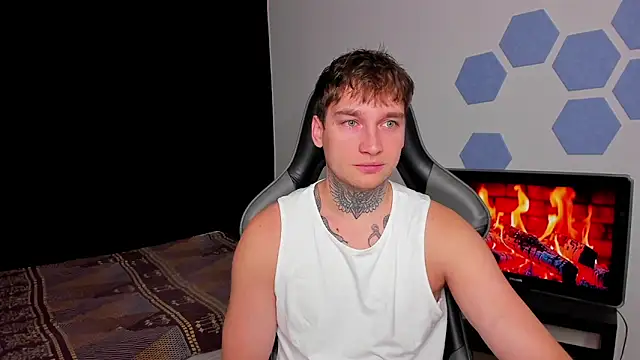 Chris Tyson online show from September 20, 2:01 am