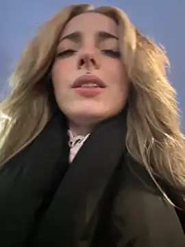 LoraaDoll online show from October 29, 2:41 pm