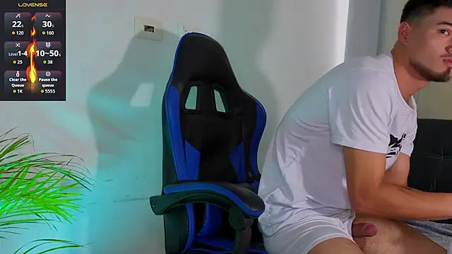 EdwardRoss  online show from February 2, 10:08 pm