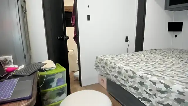 Persiasparadise online show from December 3, 1:46 am