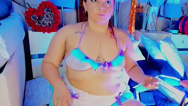 LilyyBigAss online show from October 17, 11:46 am