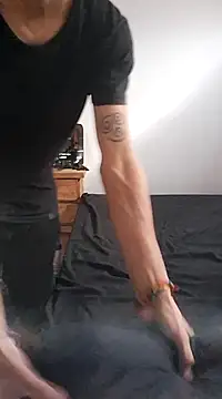 LYZBORNHD online show from March 12, 9:13 pm