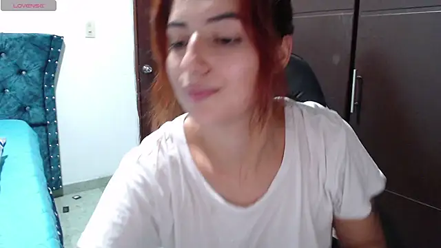 Snapshot of Kate_lorens9 chatting on December 15, 3:13 am Kate lorens9 online show from December 15, 3:13 am