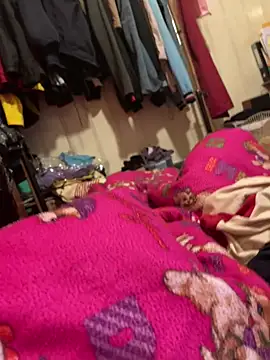 Snapshot of A6229 chatting on March 17, 9:12 am A6229 online show from March 17, 9:12 am