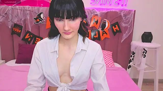 Lili flowerr online show from October 29, 11:12 am