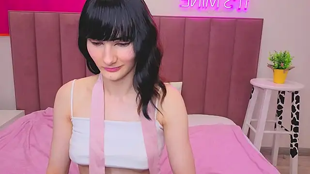 Snapshot of Lili_flowerr chatting on July 7, 10:30 am Lili flowerr online show from July 7, 10:30 am