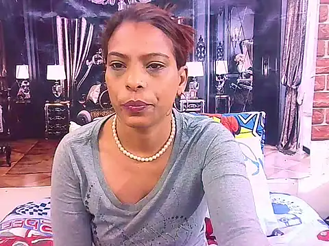 Snapshot of IndianSexyAss chatting on April 28, 5:12 am IndianSexyAss online show from April 28, 5:12 am