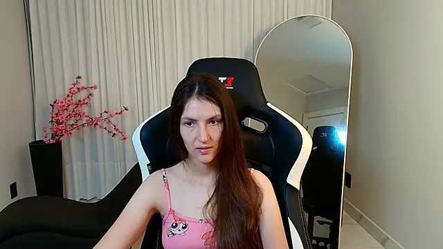 upssnowy online show from October 22, 5:45 pm