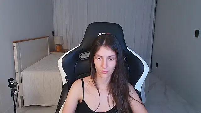 upssnowy online show from April 15, 12:06 am