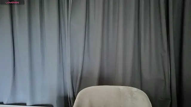 Snapshot of Sheandhim23 chatting on June 9, 10:16 am Sheandhim23 online show from June 9, 10:16 am