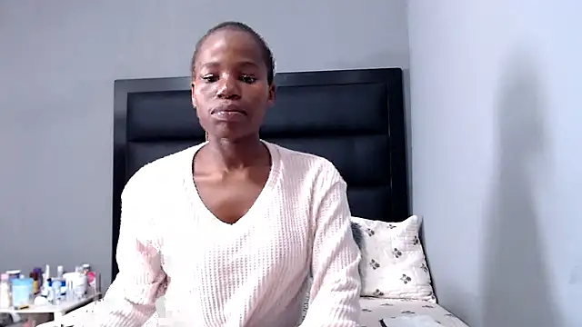 Snapshot of LongPussyLipsxx chatting on November 1, 9:11 am LongPussyLipsxx online show from November 1, 9:11 am