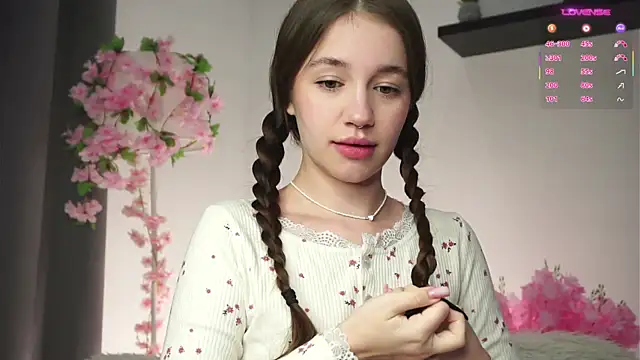 AmiLewis online show from November 29, 1:08 am