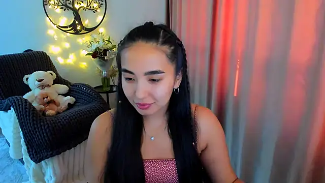 worldofkim online show from February 23, 4:54 am