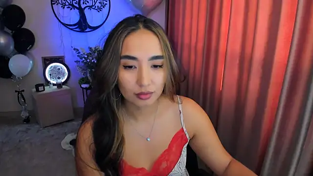 worldofkim online show from March 14, 4:51 am