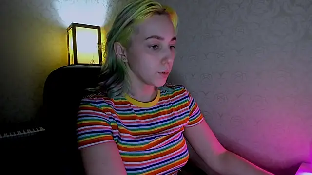 Snapshot of coraline_meow chatting on January 29, 7:43 pm coraline meow online show from January 29, 7:43 pm