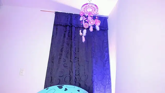 AmyStevenss online show from November 20, 4:01 am