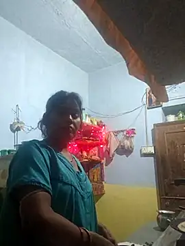 Snapshot of priyadarshiPRIYASEXCPL223 chatting on April 13, 2:00 pm priyadarshiPRIYASEXCPL223 online show from April 13, 2:00 pm