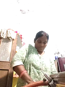 Snapshot of priyadarshiPRIYASEXCPL223 chatting on May 2, 1:38 pm priyadarshiPRIYASEXCPL223 online show from May 2, 1:38 pm