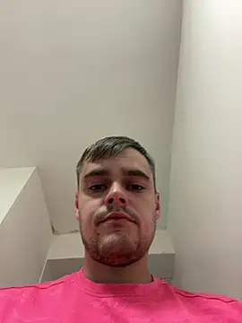 Snapshot of skyandbigdick chatting on February 10, 10:30 pm skyandbigdick online show from February 10, 10:30 pm