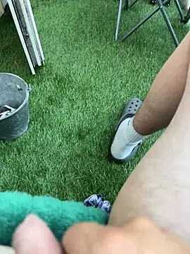 Snapshot of skyandbigdick chatting on July 5, 5:03 am skyandbigdick online show from July 5, 5:03 am