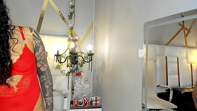 Snapshot of magic_marg chatting on December 16, 9:20 pm magic marg online show from December 16, 9:20 pm