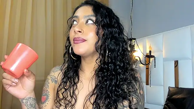 Snapshot of magic_marg chatting on January 26, 12:26 am magic marg online show from January 26, 12:26 am