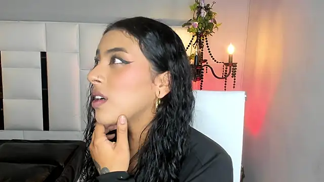 Snapshot of magic_marg chatting on February 12, 9:01 pm magic marg online show from February 12, 9:01 pm