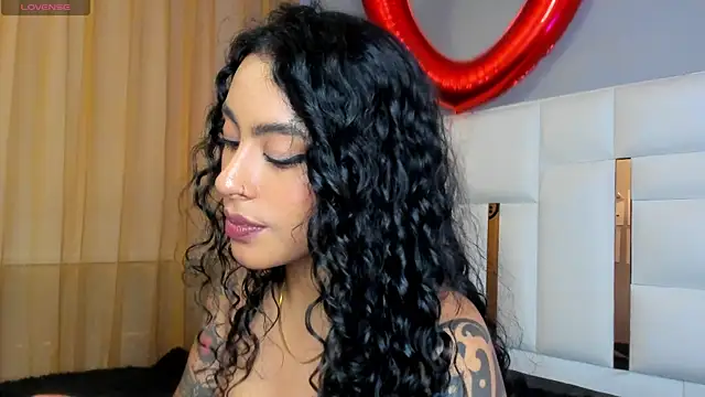 Snapshot of magic_marg chatting on February 25, 12:03 am magic marg online show from February 25, 12:03 am