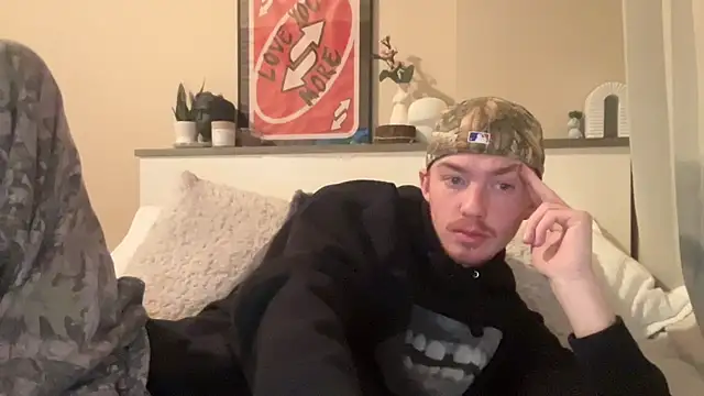 Snapshot of younghungginger chatting on January 24, 2:07 am younghungginger online show from January 24, 2:07 am