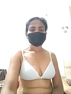 Snapshot of sunita6009 chatting on May 3, 6:58 pm sunita6009 online show from May 3, 6:58 pm