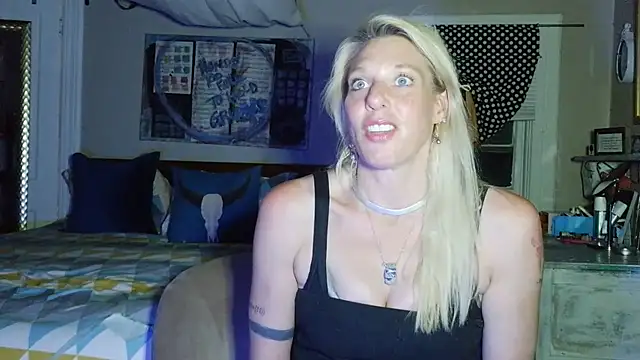 Glamazonx online show from July 12, 3:52 am