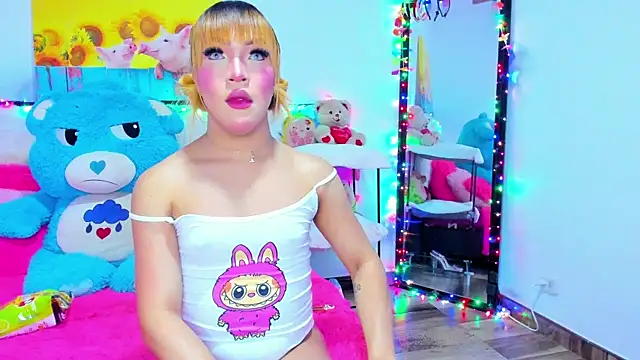 Snapshot of Candy_Candy__ chatting on April 27, 12:08 am Candy Candy online show from April 27, 12:08 am