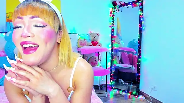 Snapshot of Candy_Candy__ chatting on May 17, 6:26 pm Candy Candy online show from May 17, 6:26 pm
