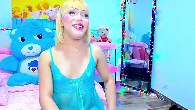 Snapshot of Candy_Candy__ chatting on May 25, 12:05 am Candy Candy online show from May 25, 12:05 am