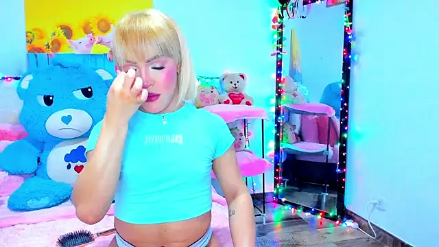 Snapshot of Candy_Candy__ chatting on May 26, 2:24 pm Candy Candy online show from May 26, 2:24 pm