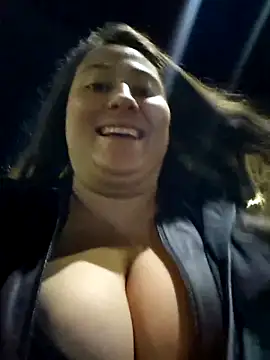 Snapshot of Celeem_ chatting on April 25, 11:46 pm Celeem online show from April 25, 11:46 pm