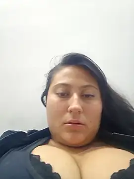 Snapshot of Celeem_ chatting on May 1, 11:20 pm Celeem online show from May 1, 11:20 pm
