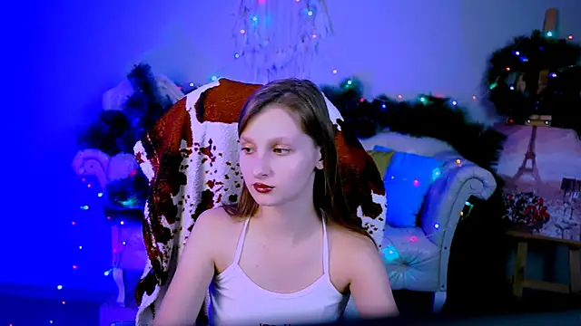 EllaHorton online show from December 15, 9:56 am