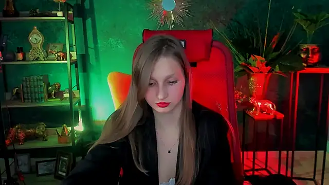 EllaHorton online show from February 28, 3:37 pm