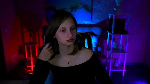 EllaHorton online show from September 23, 5:16 pm