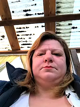 Snapshot of jusichka chatting on February 22, 8:18 am jusichka online show from February 22, 8:18 am