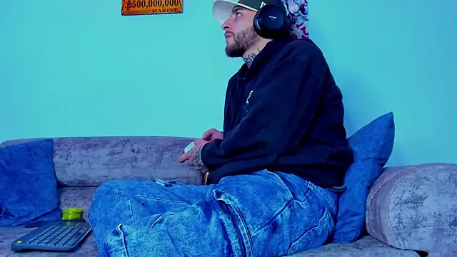 Drako Lamar online show from October 17, 1:42 am