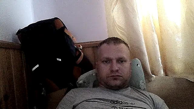 Snapshot of Viktornes1988 chatting on July 6, 5:48 am Viktornes1988 online show from July 6, 5:48 am