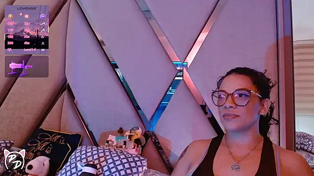 Snapshot of paula_daniela1 chatting on July 13, 9:50 pm paula daniela1 online show from July 13, 9:50 pm