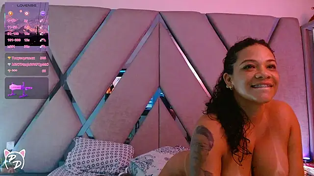 Snapshot of paula_daniela1 chatting on July 23, 1:58 am paula daniela1 online show from July 23, 1:58 am
