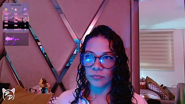 Snapshot of paula_daniela1 chatting on July 23, 9:13 pm paula daniela1 online show from July 23, 9:13 pm