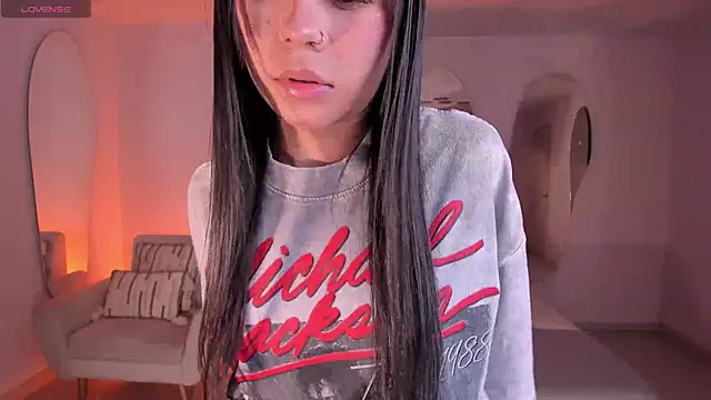 Snapshot of GigiLee_ chatting on December 22, 11:54 am GigiLee  online show from December 22, 11:54 am