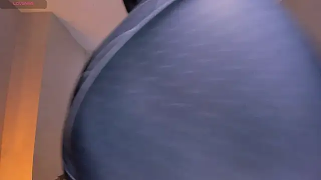 Snapshot of GigiLee_ chatting on January 21, 11:13 pm GigiLee  online show from January 21, 11:13 pm